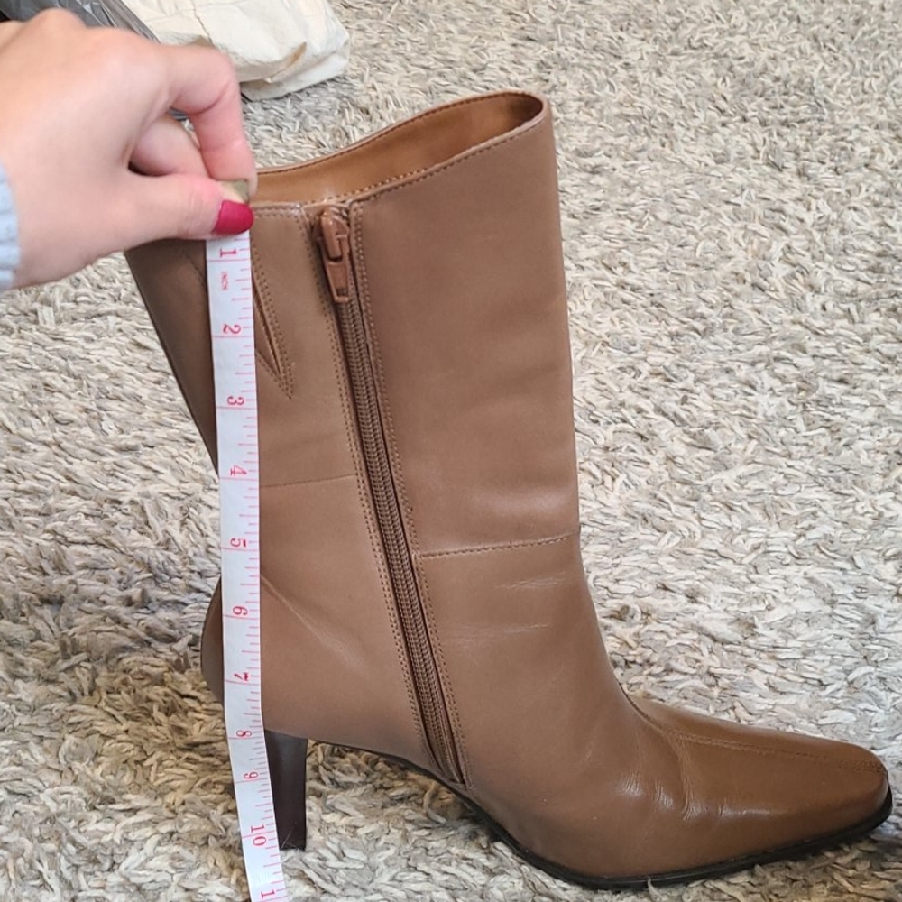 Boots - Picture 6 of 6